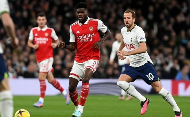 xingkong-赛后突围战来临,塞维利亚围绕英超官宣签约,气氛紧张,高层口径保持一致(塞维利亚俱乐部赛程)