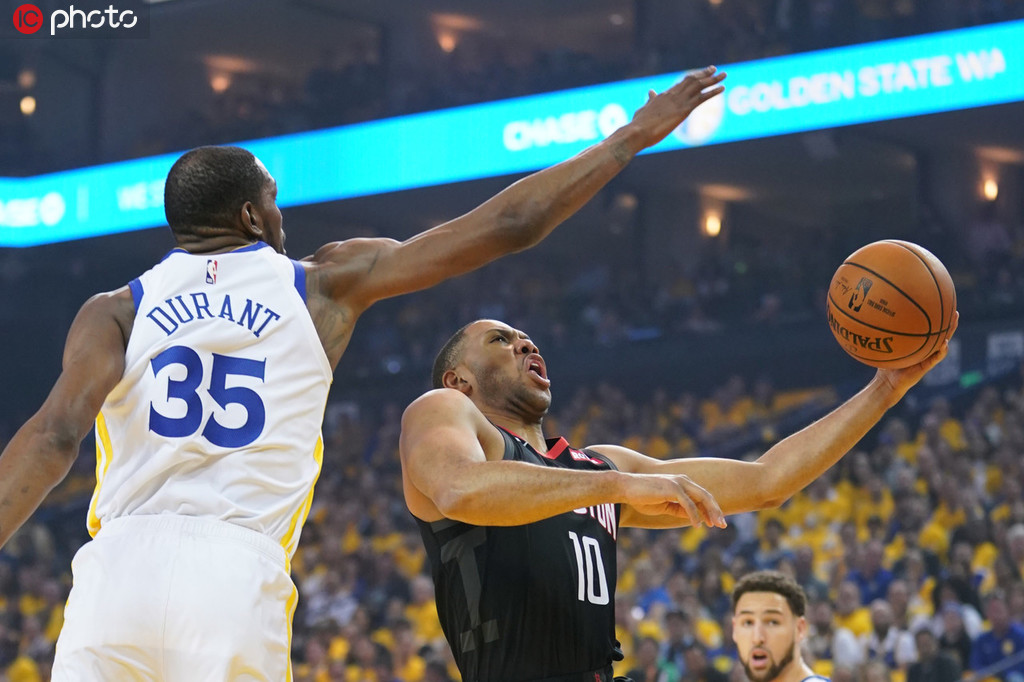 www.xingkong.com-埃因霍温迎NBA季后赛关键赛,清晨手感冰凉,气氛紧张,控场能力受关注(埃门vs埃因霍温比分)